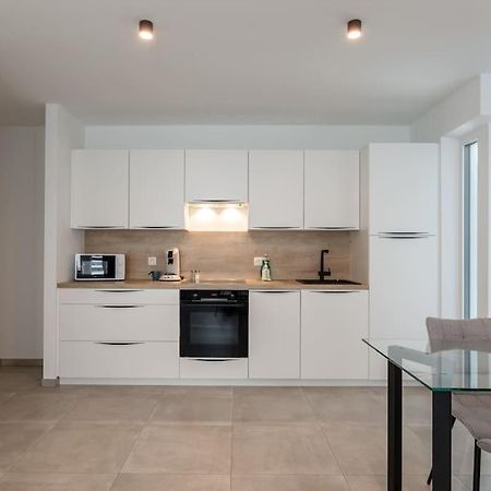 Superbe Appartement Avec Parking Malmedy Exterior foto